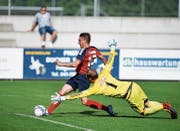 Florian Müller, hier im Spiel gegen Breitenrain Bern im vergangenen Mai, skorte für die Chamer in der 56. Spielminute. Archivbild: Stefan Kaiser