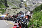 Das Restaurant "Sustenbrüggli" lädt zum gemütlichen Verweilen ein. (Bild: Paul Gwerder, Meien, 29. Juli 2018)