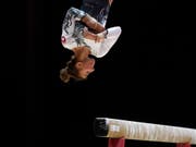 Ilaria Käslin gelingt die Übung im Final nicht wunschgemäss (Bild: KEYSTONE/EPA/WILL OLIVER)