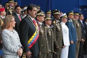 Der Präsident von Venezuela, Nicolas Maduro, Zweiter von links, und seine Frau Cilia Flores vor dem angeblichen Anschlag. (Bild: Miraflores Presidential Palace via AP, 4. August 2018)
