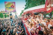 Das One Nation Lovemobile gehört mit 36 Metern zu den längsten überhaupt. (Bild: PD)