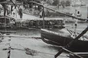 Zerstörungen an der Hafenanlage in Weggis. Bild: Verein historisches Archiv Weggis