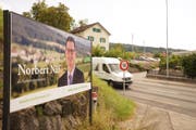 Norbert Näf hat als Erster Wahlplakate von sich in Wittenbach stehen. (Bild: Johannes Wey)