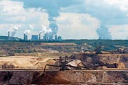 Der Abbau von Kohle rentiert wieder – zumindest vorläufig: Blick auf einen Braunkohle-Tagebau im deutschen Bundesland Nordrhein-Westfalen. (Getty)
