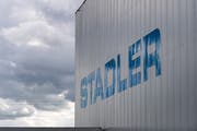 Stadler fügt sich dem Willen des US-Präsidenten - mit gutem Grund. (Bild: Michel Canonica)
