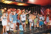 Seit Montag üben die jungen Schauspielerinnen und Schauspieler fleissig. (Bild: Emilie Jörgensen)