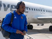 Nichts mit Fliegen: Serey Die reist nicht zum Europa-League-Spiel bei Vitesse (Bild: KEYSTONE/GEORGIOS KEFALAS)