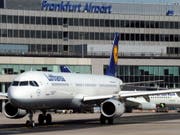 Die Flugzeuge am Frankfurter Flughafen können nach einer Unwetterpause wieder abheben. (Bild: KEYSTONE/AP dapd/THOMAS LOHNES)
