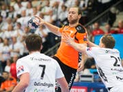 Gabor Csaszar (Mitte) und Kadetten mit guter Leistung in Slowenien (Bild: KEYSTONE/AP NTB scanpix/HAGEN, FREDRIK)