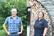 Der gelernte Schreiner Walter Hofstetter (links) möchte in Wildhaus-Alt St. Johann ein Miteinander statt ein Gegeneinander. Ingrid Abderhalden (rechts) schätzt, dass sie zu Hause arbeiten und so Beruf und Familie gut miteinander verbinden kann. (Bilder: Sabine Schmid