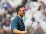 Justin Rose empfängt als neue Nummer 1 den Lohn für sein beständiges Golf (Bild: KEYSTONE/AP The Philadelphia Inquirer/DAVID SWANSON)