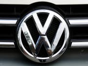 Im milliardenschweren Musterprozess in Deutschland zum VW-Abgas-Skandal könnte VW nach Ansicht des Richters die Anleger zu spät informiert haben. (Bild: KEYSTONE/AP/MARKUS SCHREIBER)