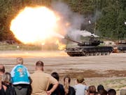An der am Dienstag in Russland beginnenden Übung sollen auch 36'000 Panzer zum Einsatz kommen. (Bild: KEYSTONE/EPA/ANATOLY MALTSEV)