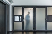 Das Kreisgericht St.Gallen verurteilte den 51-jährigen Schweizer zu einer bedingten Freiheitsstrafe von 24 Monaten. (Bild: Hanspeter Schiess)