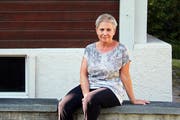 Renza Gamma will den Unteregger Asylsuchenden auch Ordnung, Umweltschutz und Sauberkeit näher bringen. (Bild: Daniela Huber-Mühleis)