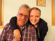 Schülerin Livia mit ihrem Vater Urs Portmann