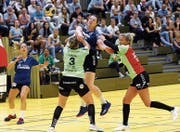 Auch neun Treffer von Sibylle Scherer (Mitte) reichen nicht zum dritten Sieg im dritten Match. (Bild: Werner Schelbert (Zug, 12. September 2018))