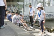 Eine Putzequippe am Clean-Up-Day 2017 in der Stadt Luzern. (Bild: PD/IG saubere Umwelt)