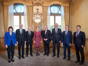 Das Vorgehen des Bundesrates beim EU-Rahmenabkommen und bei den Waffenexporten stösst im Parlament auf Kritik. Der Bundesrat muss sich in der laufenden Session erklären. (Bild: KEYSTONE/KEYSTONE / POOL/KARL-HEINZ HUG)