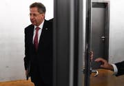 Geheimdienstchef Hans-Georg Maassen nach seiner Anhörung im parlamentarischen Kontrollgremium. (Bild: Filip Singer/Epa (Berlin, 12. September 2018))