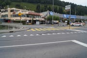 Am Freitagmorgen ereignete sich hier einen Unfall. (Biild: Zuger Polizei)