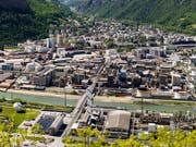 Der Chemiekonzern Lonza war wegen Widerhandlungen gegen das Gewässerschutzgesetz und fahrlässiger Verunreinigung von Trinkwasser angeklagt. (Bild: KEYSTONE/OLIVIER MAIRE)