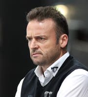 HCT-Trainer Stephan Mair wünscht sich, dass sich die Spieler auch mal gegenseitig in den Hintern treten, wenn es der Mannschaft einmal nicht so gut laufen sollte. (Bild: Mario Gaccioli)