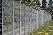 Richter sollen die Möglichkeit erhalten, bei besonders schwerem Verschulden eine frühe Entlassung auszuschliessen.. (KEYSTONE/Ennio Leanza)