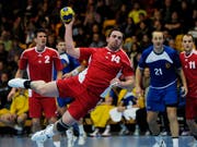 Kreisläufer Alen Milosevic bei einem Spiel der Schweizer Nationalmannschaft am Yellow-Cup 2012 (Bild: KEYSTONE/STEFFEN SCHMIDT)