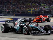 Lewis Hamilton verteidigt nach dem Start die Führung (Bild: KEYSTONE/EPA/FRANCK ROBICHON)