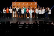 Strahlende Zentralschweizer am späten Samstagabend nach der Preisverleihung bei den Berufsmeisterschaften Swiss Skills. (Bild: Stefan Wermuth/PD (Bern, 15. September 2018))