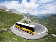 Postauto-Chauffeure haben von ihrem Arbeitgeber in den letzten Jahren zu wenig Zulagen und Spesen erhalten. (Bild: KEYSTONE/URS FLUEELER)