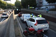 Die Unfallstelle vom späten Montagnachmittag auf der Rampe in den Schorentunnel. (Bild: Kantonspolizei St.Gallen - 17. September 2018)