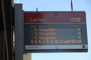 Der Auffahrunfall im Schorentunnel war am Montag bis gegen 19 Uhr auch auf dem benachbarten Strassennetz in der St.Galler Innenstadt stark spürbar. Bei Bussen und Postautos kam es teilweise zu massiven Verspätungen. (Bild: Reto Voneschen - 17. September 2018)