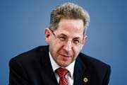 Erhält mehr Lohn: Hans-Georg Maassen. (Bild: Clemens Bilan/EPA)