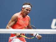 Rafael Nadal hatte auch gegen den Georgier Nikolos Basilaschwili einen Satzverlust zu beklagen (Bild: KEYSTONE/EPA/JUSTIN LANE)