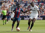 Levante mit Emmanuel Boateng (links) trotzte dem grossen Stadtrivalen Valencia mit Mouctar Diakhaby einen Punkt ab (Bild: KEYSTONE/EPA EFE/JUAN CARLOS CARDENAS)