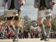 Ein weiterer Höhepunkt des Oktoberfests in München: Der traditionelle Trachtenumzug. (Bild: Keystone/EPA/PHILIPP GUELLAND)