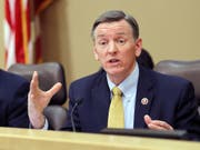 Er strebt die Wiederwahl in den US-Kongress an: Paul Gosar, Republikaner aus Arizona. Das finden seine Geschwister keine gute Idee. Sie unterstützen den Wahlkampf des Konkurrenten ihres Bruders, den Demokraten David Brill. (Bild: Keystone/AP/MATT YORK)