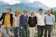 Von links: Sebastian Züst, Barbara Ott-Stump, Iris Mulle Kelly, Priska Bürgi-Bissig, Luzia Gisler und Urs Kälin an der Wahlfeier in Bürglen. (Bild: PD (Bürglen, 23. September 2018))