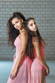 Sind bereit für die Weltmeisterschaft in Prag: Annette Meier (links) und Lorena Zumstein. (Bild: Eveline Beerkircher (Kriens, 22. September 2018)