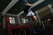 Die Jugendlichen konnten sich am vergangenen Wochenende in der Winkelturnhalle so richtig austoben. (Bild: Simon Imhof)