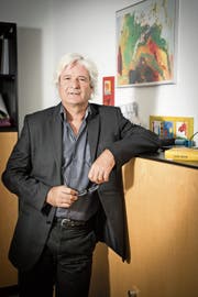 Aus einer Gossauer Arbeiterfamilie an die Spitze der St.Galler Strafjustiz: Christoph Ill in seinem Büro. (Bild: Ralph Ribi)