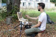 Malen unter dem Himmel Russlands: Dorian Iten war einer der Künstler aus Zug, die in Pljos an der «Green Noise» 2018 zu Gast waren. (Bild: PD)