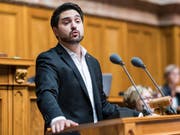 Nationalrat Cédric Wermuth soll für die Aargauer SP den freiwerdenden Sitz im Ständerat verteidigen. Er setzte sich am Parteitag gegen Nationalrätin Yvonne Feri durch. (Bild: KEYSTONE/ALESSANDRO DELLA VALLE)
