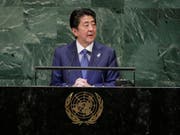 Japans Ministerpräsident Shinzo Abe hat an der Uno-Vollversammlung in der Nacht auf Mittwoch ein anderes Verhältnis seines Landes zu Nordkorea angekündigt. (Bild: KEYSTONE/AP/FRANK FRANKLIN II)
