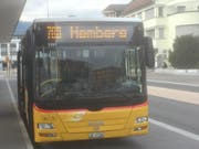 Postauto nach Hemberg am Bahnhof Wattwil. (Bild: Martin Knoepfel)