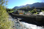 Die Wasserfassung für das neue Kraftwerk wird unmittelbar beim bestehenden KW Bürglen gebaut. (Bild: Urs Hanhart (Bürglen, 27. September 2018))
