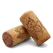 Weinländer wie Portugal und Spanien wollen dem Korkzapfen die Treue halten. (Bild: Fotolia)