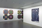 Blick in einen der Ausstellungsräume im Haus für Kunst Uri mit Werken von Chalet 5. (Bild: Wälchli & Reichlin)